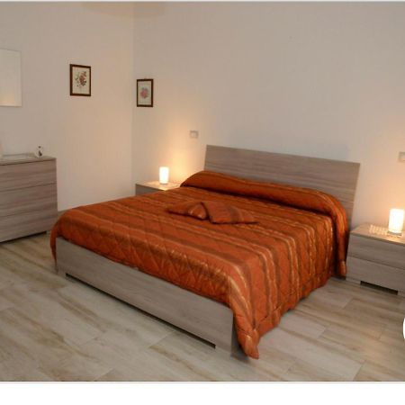 Appartamento A 2,5 Da Lecce Merine Екстериор снимка